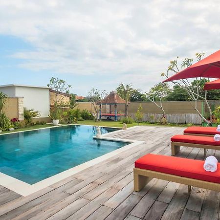 Villa Manggala - 13 Mins Walk To Berawa Beach Canggu Kültér fotó