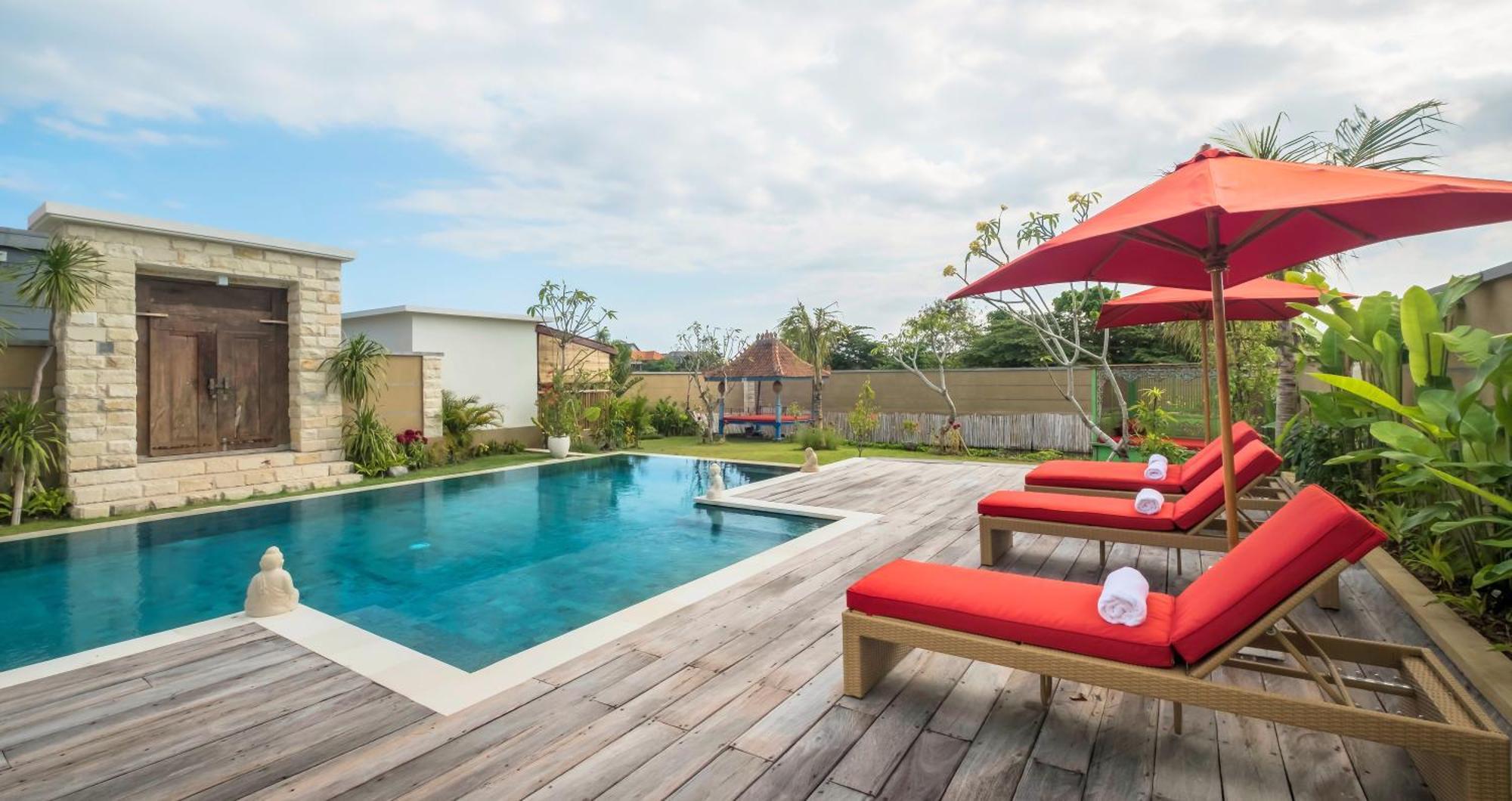 Villa Manggala - 13 Mins Walk To Berawa Beach Canggu Kültér fotó